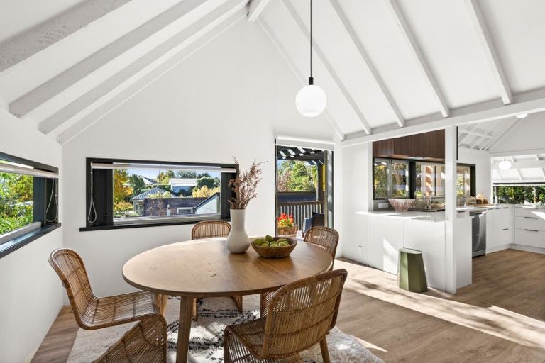 Photo of property in 25 Muritai Crescent, Havelock North, 4130