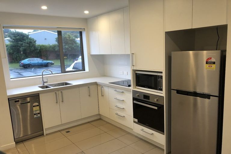 Photo of property in 15/2 Stone Street, Miramar, Wellington, 6022