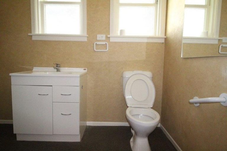 Photo of property in 6 Ida Street, Lumsden, 9730