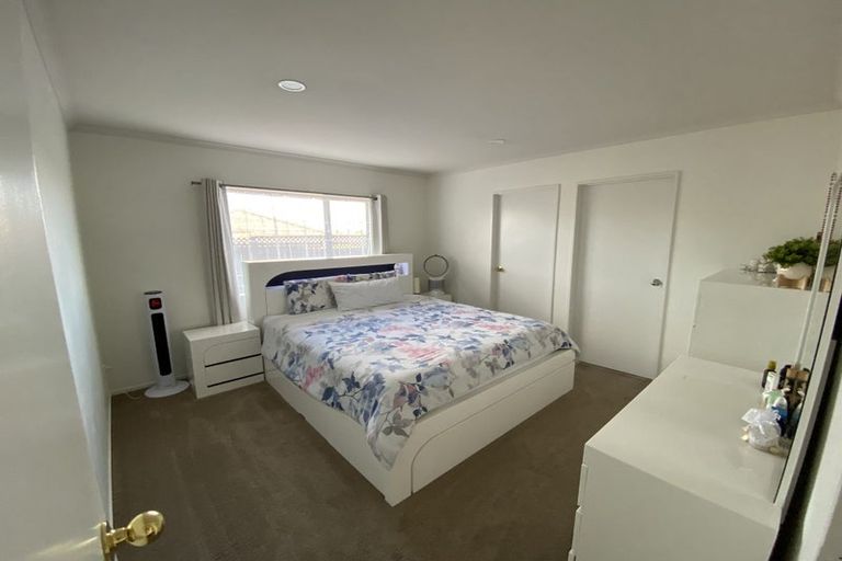 Photo of property in 40 Saralee Drive, Manurewa, Auckland, 2105