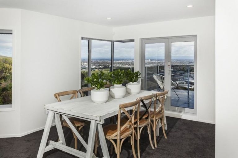 Photo of property in 99 Cannon Hill Crescent, Mount Pleasant, Christchurch, 8081