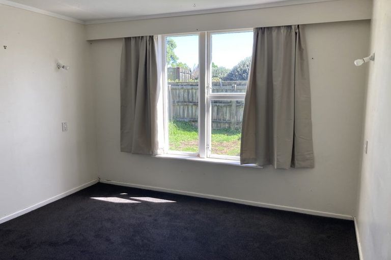 Photo of property in 15 Manuka Street, Otaki Beach, Otaki, 5512