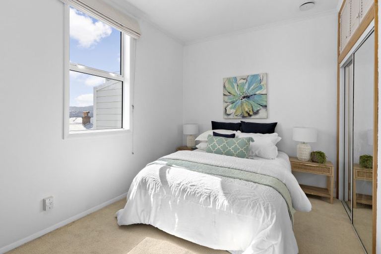 Photo of property in 1 Mcfarlane Street, Mount Victoria, Wellington, 6011