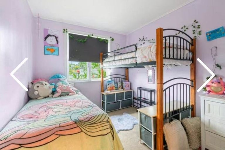 Photo of property in 42 Selwyn Crescent, Forrest Hill, Auckland, 0620