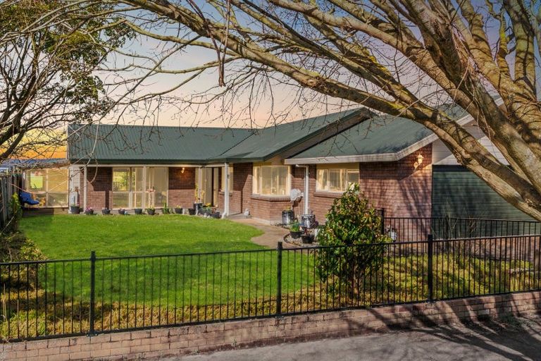 Photo of property in 119 John F Kennedy Drive, Milson, Palmerston North, 4414