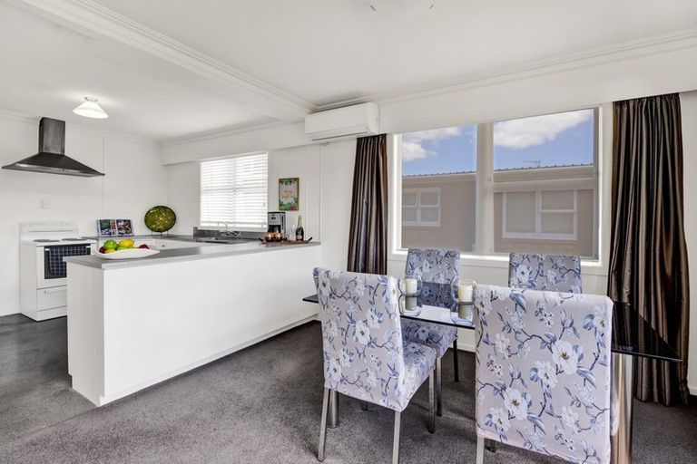 Photo of property in 70 Pendarves Street, New Plymouth, 4310