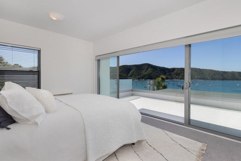 Photo of property in 358 Waikawa Road, Waikawa, Picton, 7220
