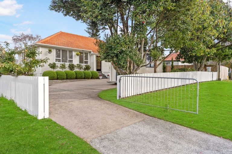 Photo of property in 86 Queen Street, Te Puke, 3119
