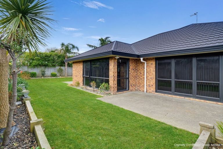 Photo of property in 72 Geneva Terrace, Kelvin Grove, Palmerston North, 4414