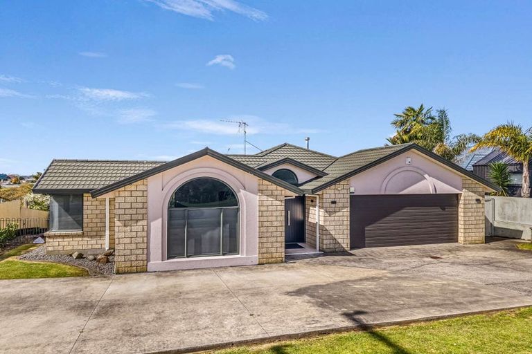 Photo of property in 135 Baverstock Road, Nawton, Hamilton, 3200