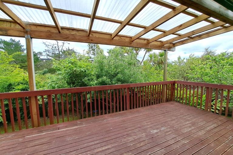 Photo of property in 3 Spoonbill Place, Unsworth Heights, Auckland, 0632