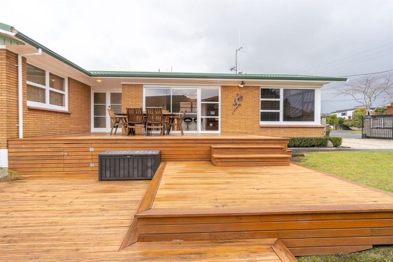 Photo of property in 14 Garden Heights Avenue, Glenview, Hamilton, 3206