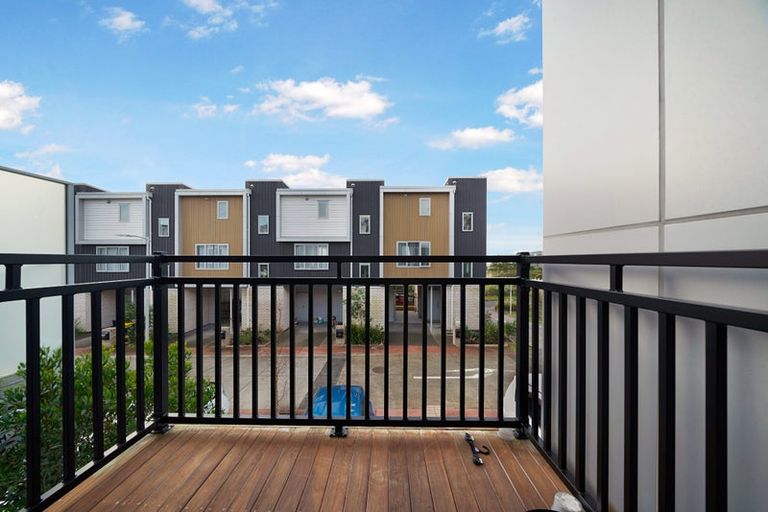 Photo of property in 36 Ceramic Lane, New Lynn, Auckland, 0600