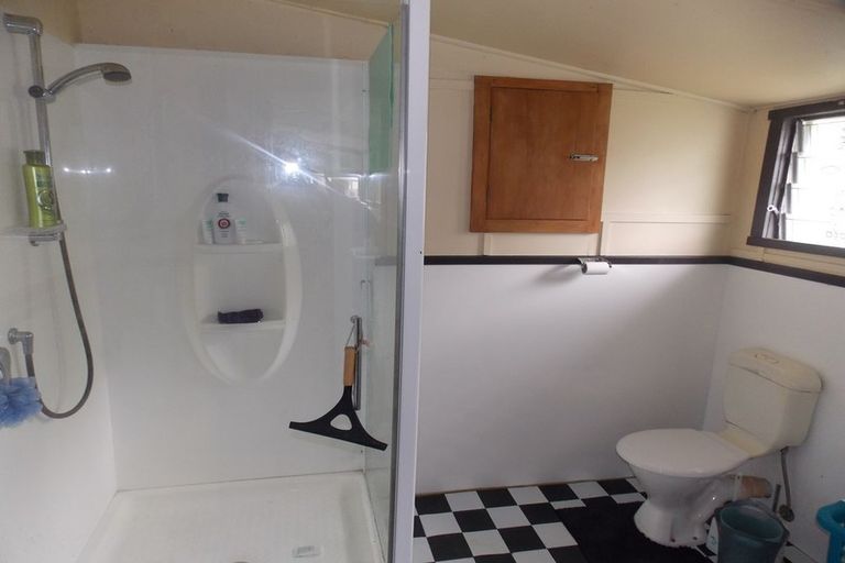 Photo of property in 13 Beach Street, Tangimoana, 4822