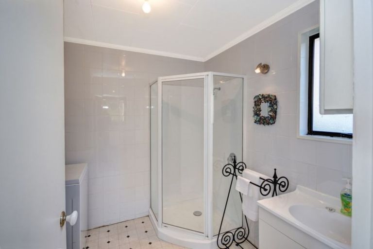 Photo of property in 17 Hereweka Street, Portobello, Dunedin, 9014