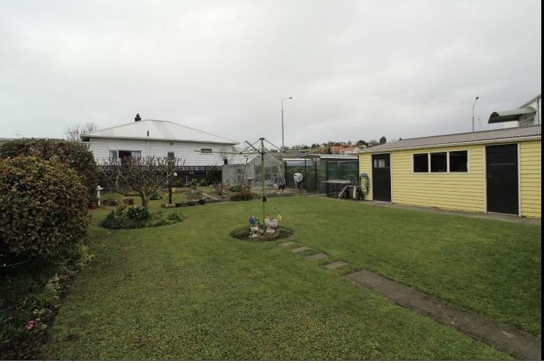 Photo of property in 40 Grasmere Street, Waimataitai, Timaru, 7910