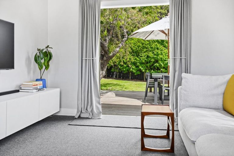 Photo of property in 2a Gardner Avenue, New Lynn, Auckland, 0600