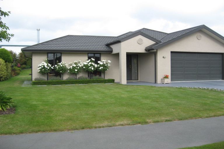 Photo of property in 10 Palm Drive, Shirley, Christchurch, 8052