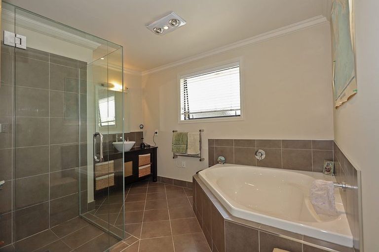 Photo of property in 5 Pompano Key, Papamoa Beach, Papamoa, 3118