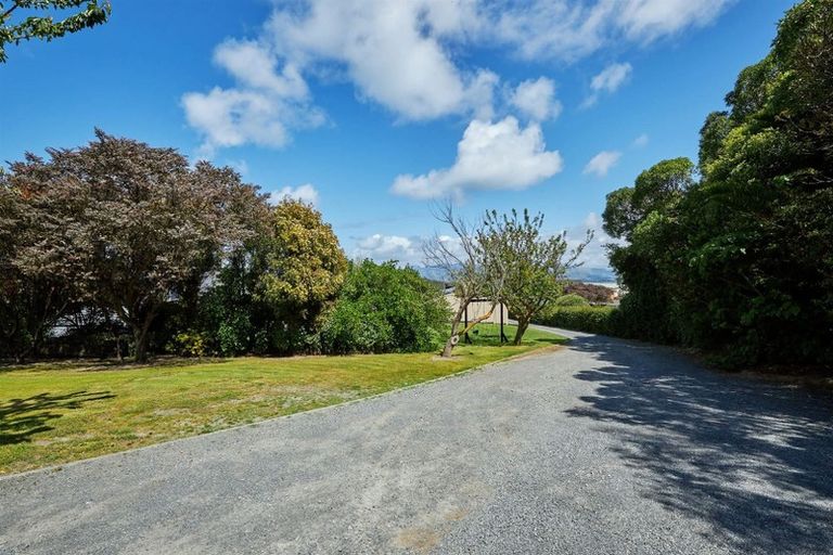 Photo of property in 42 Kotare Place, South Bay, Kaikoura, 7300