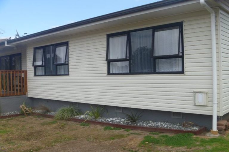 Photo of property in 6 Hywell Place, Manurewa, Auckland, 2102