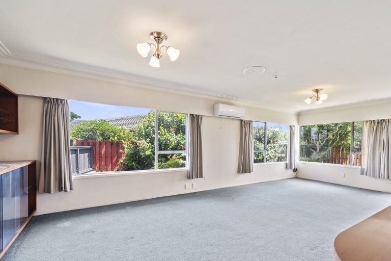 Photo of property in 17 Barnhill Crescent, Pahurehure, Papakura, 2113