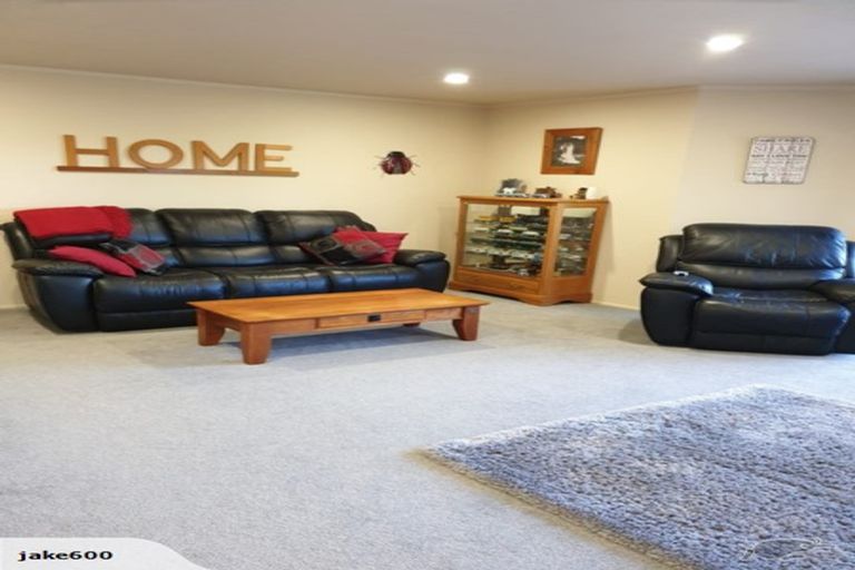 Photo of property in 16 Harris Place, Ngatea, 3503