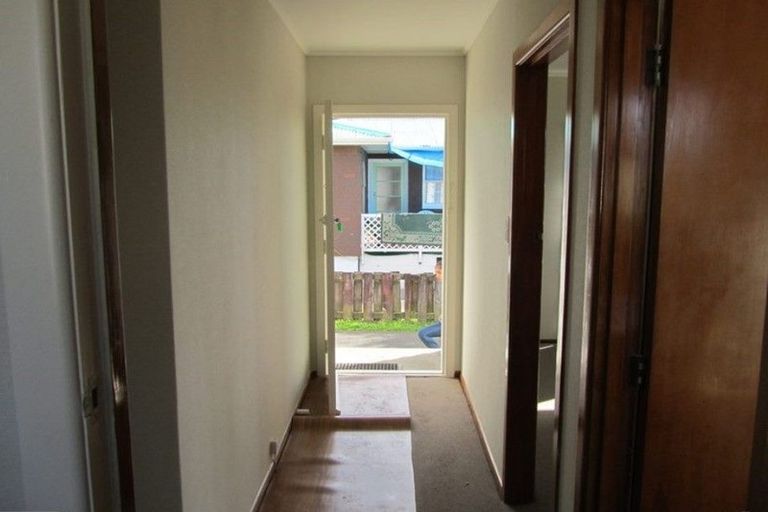 Photo of property in 38 Valonia Street, New Windsor, Auckland, 0600