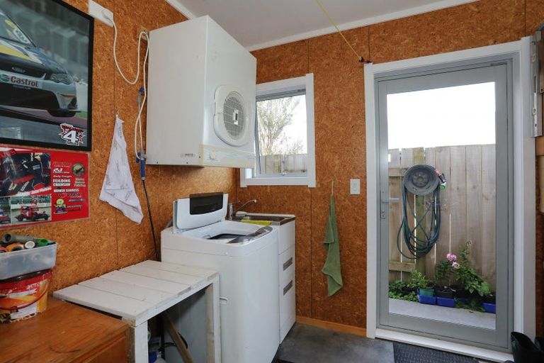 Photo of property in 25 Poplar Grove, Feilding, 4702