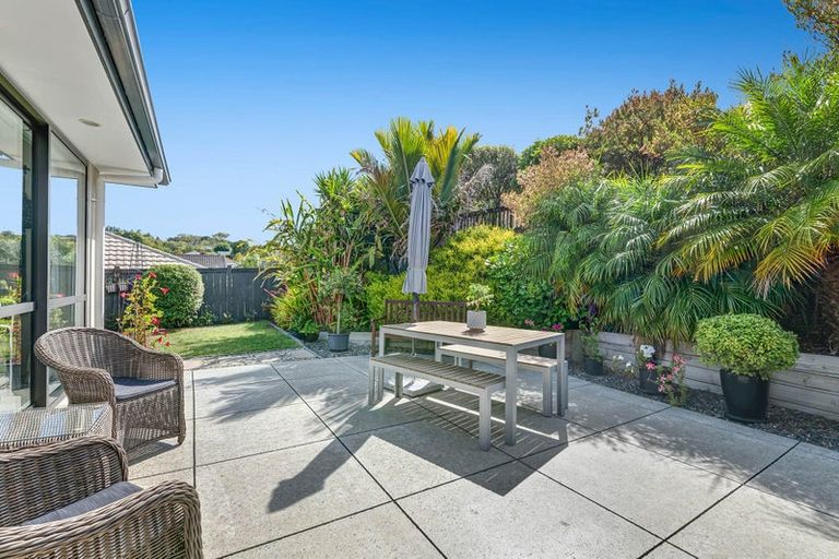 Photo of property in 33 Riverleigh Drive, Snells Beach, 0920