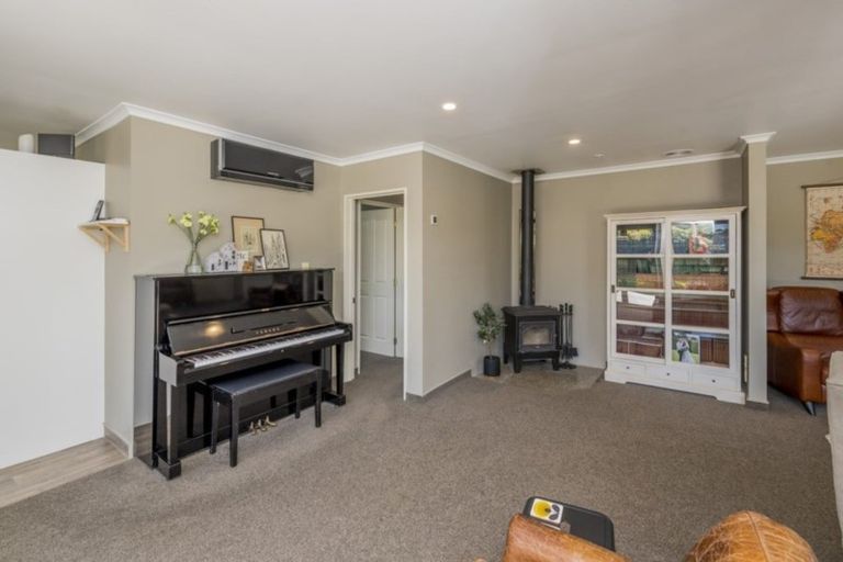Photo of property in 8a Dee Street, Levin, 5510