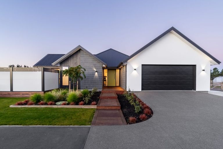 Photo of property in 67 Ridgeland Way, West Melton, 7618