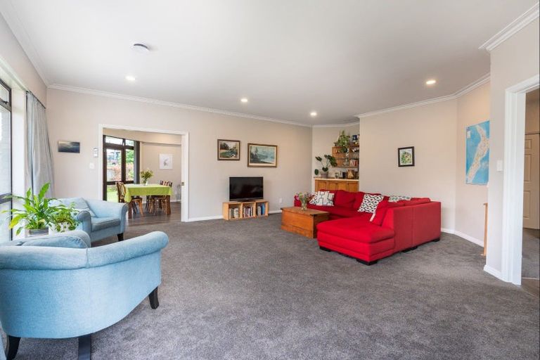 Photo of property in 75 Shepherd Road, Waipahihi, Taupo, 3330