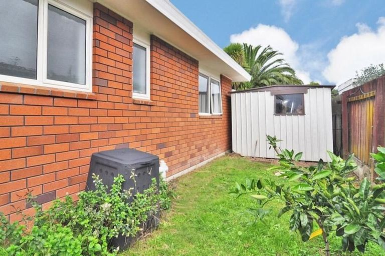 Photo of property in 2/31 Watson Place, Papatoetoe, Auckland, 2025