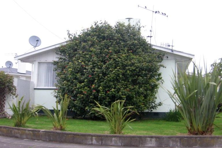 Photo of property in 4 Benmore Avenue, Cloverlea, Palmerston North, 4412