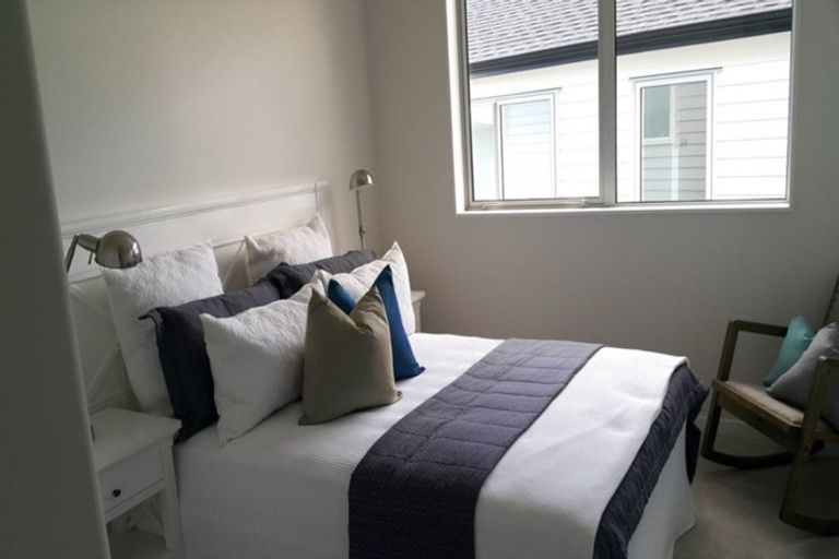 Photo of property in 98 Godfrey Drive, Orewa, 0931