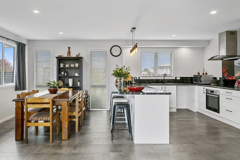 Photo of property in 27 Noumea Drive, Rangatira Park, Taupo, 3330