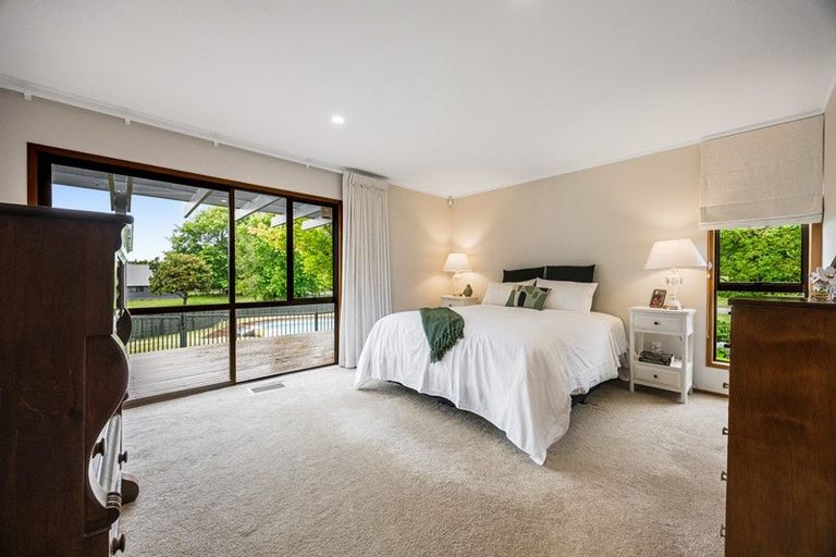 Photo of property in 132 Taupaki Road, Taupaki, Henderson, 0782