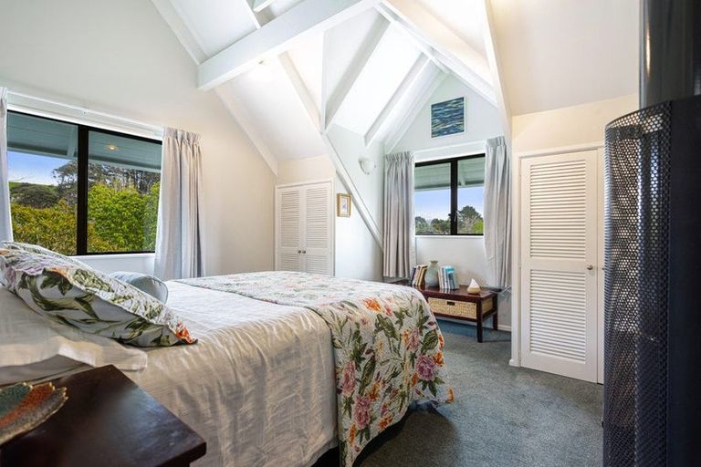 Photo of property in 5 Wendy Road, Waitakere, Auckland, 0816