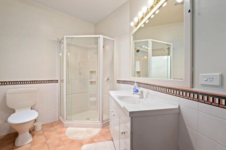 Photo of property in 38 Beacon Point Road, Wanaka, 9305