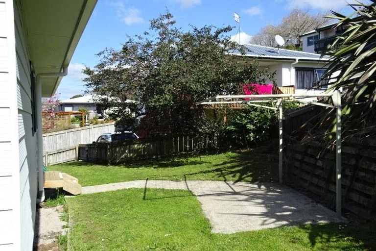 Photo of property in 38c Sutherland Road, Brookfield, Tauranga, 3110