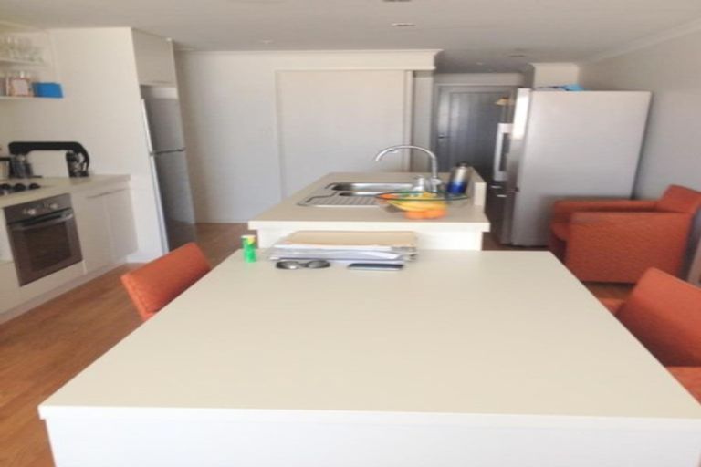 Photo of property in Algarve Apartments, 213/332 Maunganui Road, Mount Maunganui, 3116