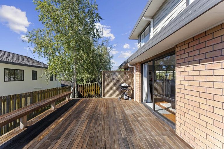 Photo of property in 74b Bradbury Road, Botany Downs, Auckland, 2010