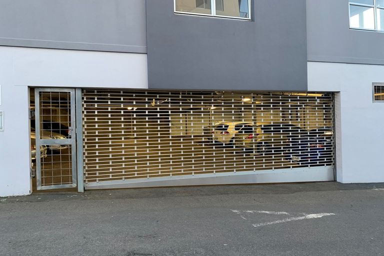 Photo of property in Qba Apartments, 3k/51 Webb Street, Mount Cook, Wellington, 6011