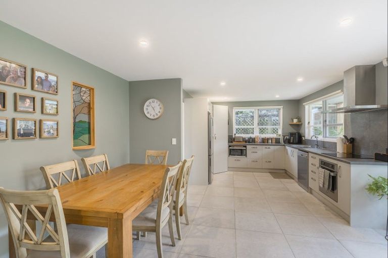 Photo of property in 3 Kanawa Street, Waikanae, 5036