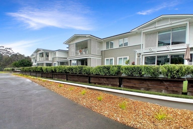 Photo of property in 132 Eaves Bush Parade, Orewa, 0931