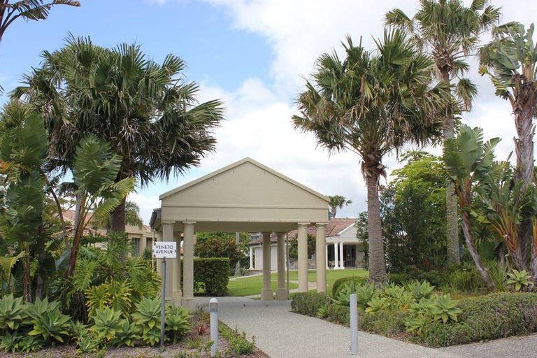 Photo of property in Point Ridge, 8/130f Gills Road, Albany Heights, Auckland, 0632