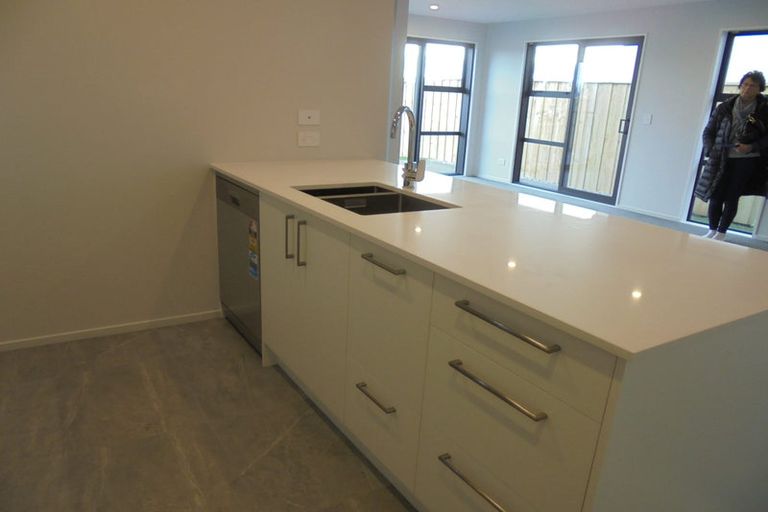 Photo of property in 37 Chrysolite Place, Belfast, Christchurch, 8051