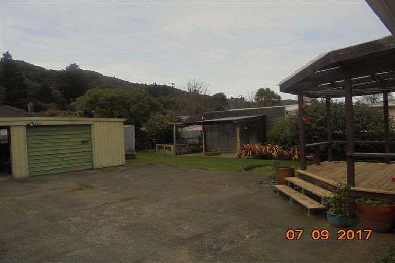 Photo of property in 67 Peel Place, Wainuiomata, Lower Hutt, 5014