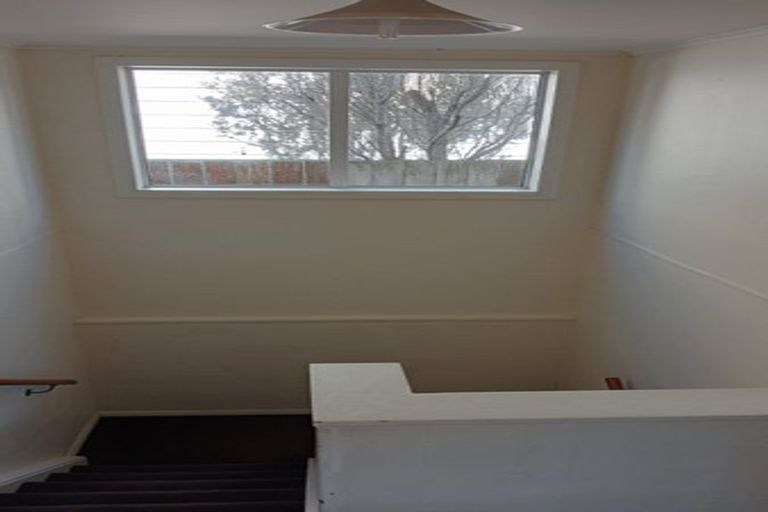 Photo of property in 87 Moorefield Road, Johnsonville, Wellington, 6037